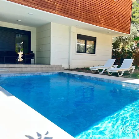Flex Konyaalti Villa
